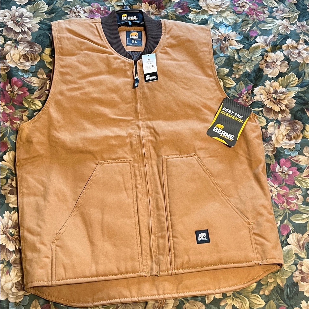 Berne Men's Heritage Quilt-Lined XL
Duck Work Vest, the Workman's Duck Vest NWT